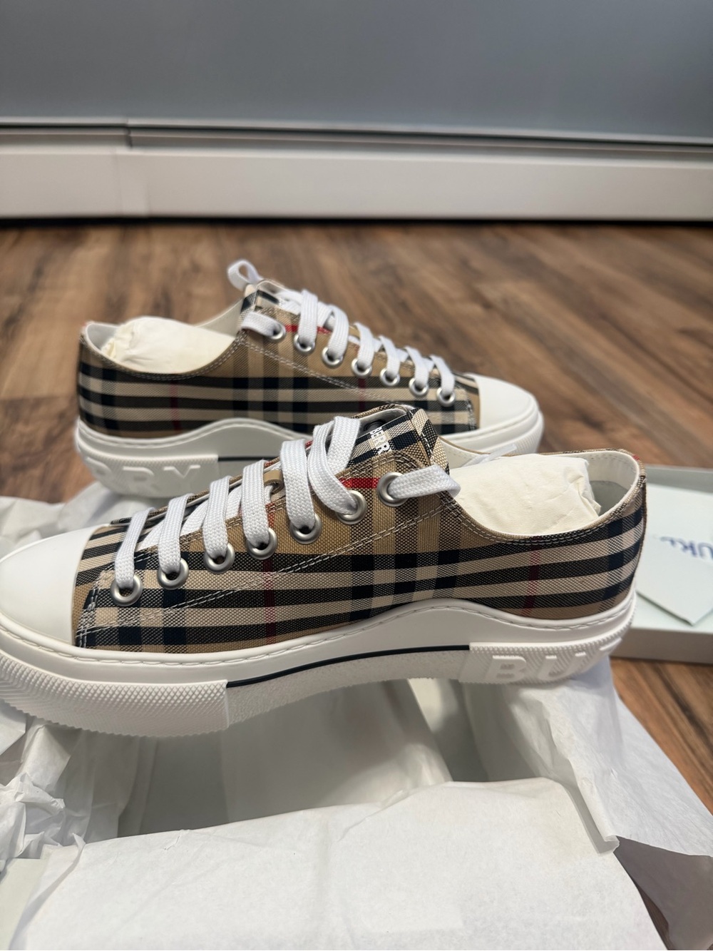 Burberry Plaid Low-Top Sneakers in Beige, Black & Red - Picture 4 of 7